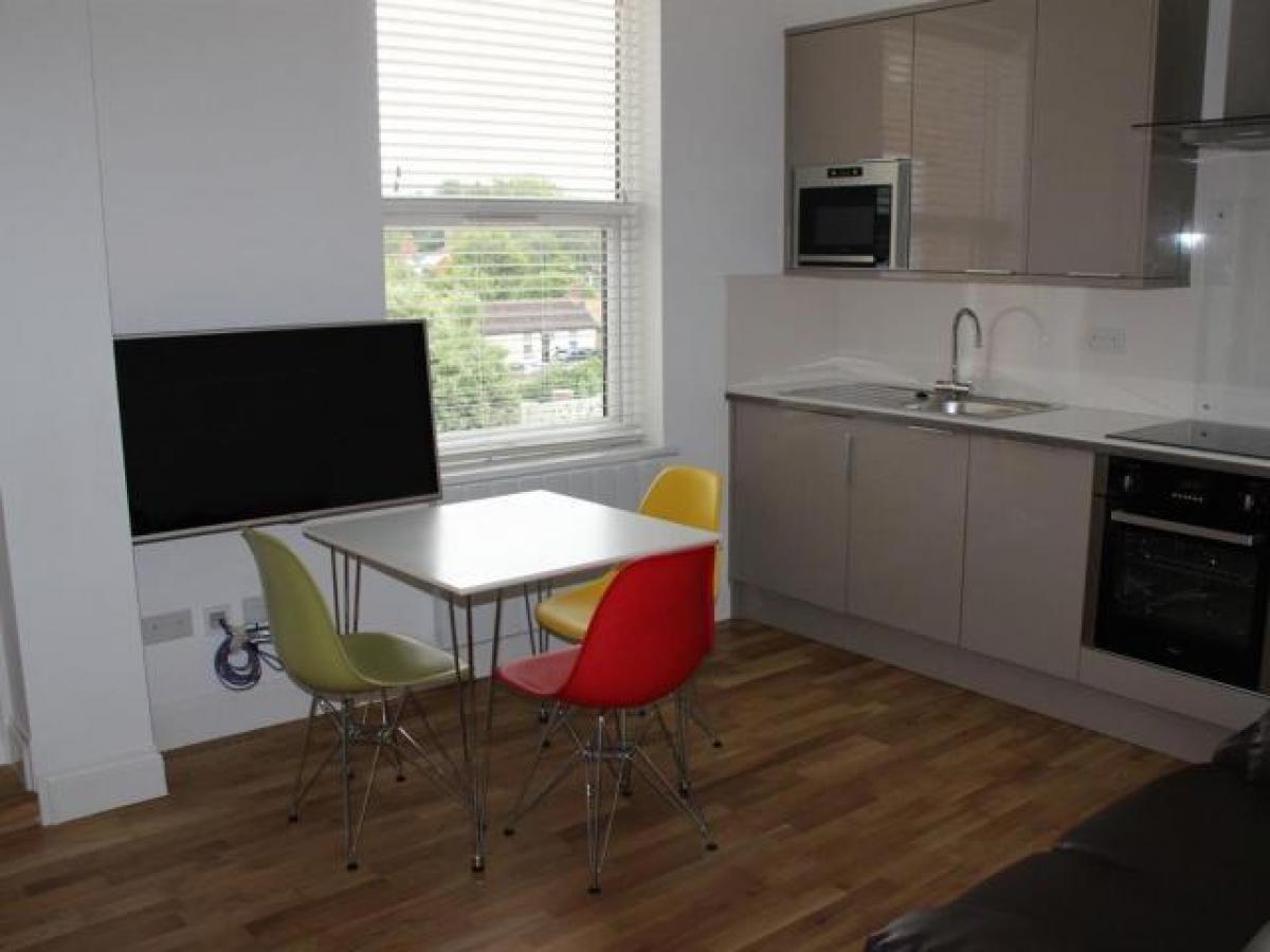 Picture of Apartment For Rent in Egham, Surrey, United Kingdom