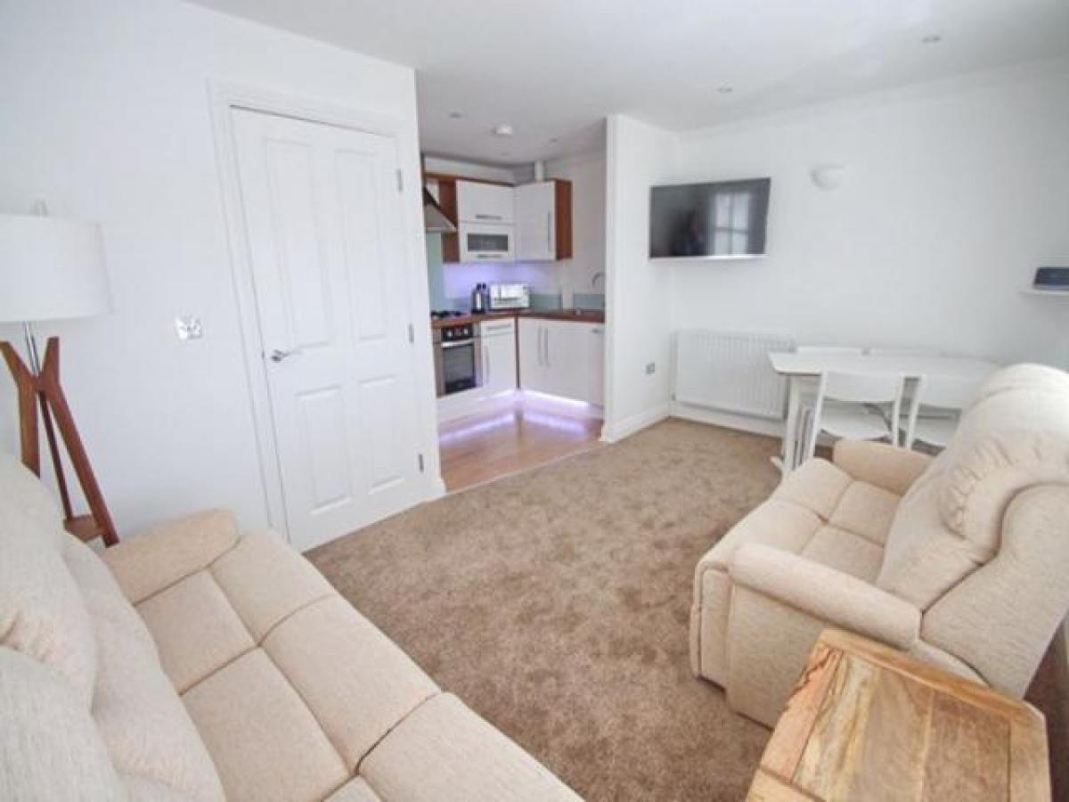 Picture of Apartment For Rent in Petersfield, Hampshire, United Kingdom