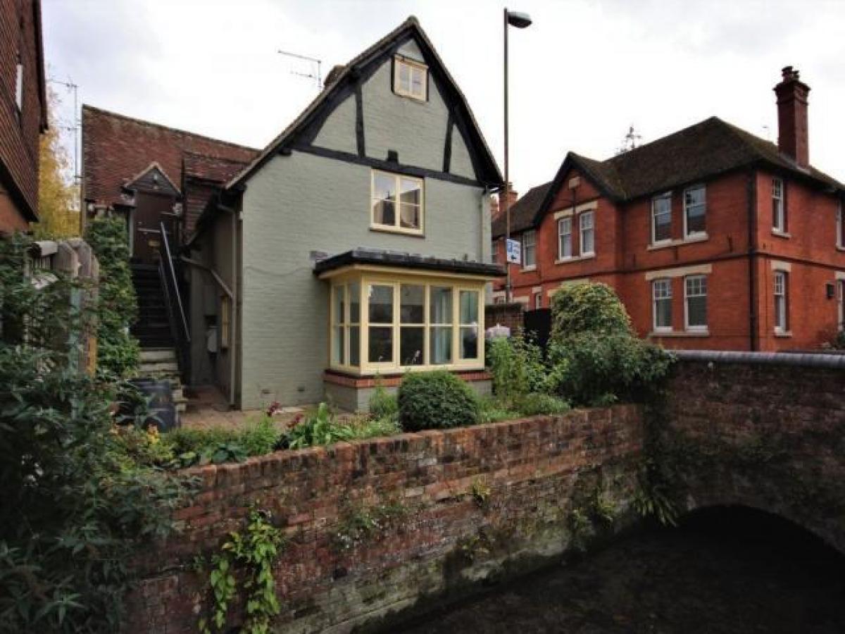 Picture of Apartment For Rent in Wantage, Oxfordshire, United Kingdom