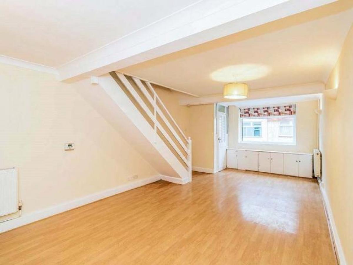 Picture of Home For Rent in Portsmouth, Hampshire, United Kingdom