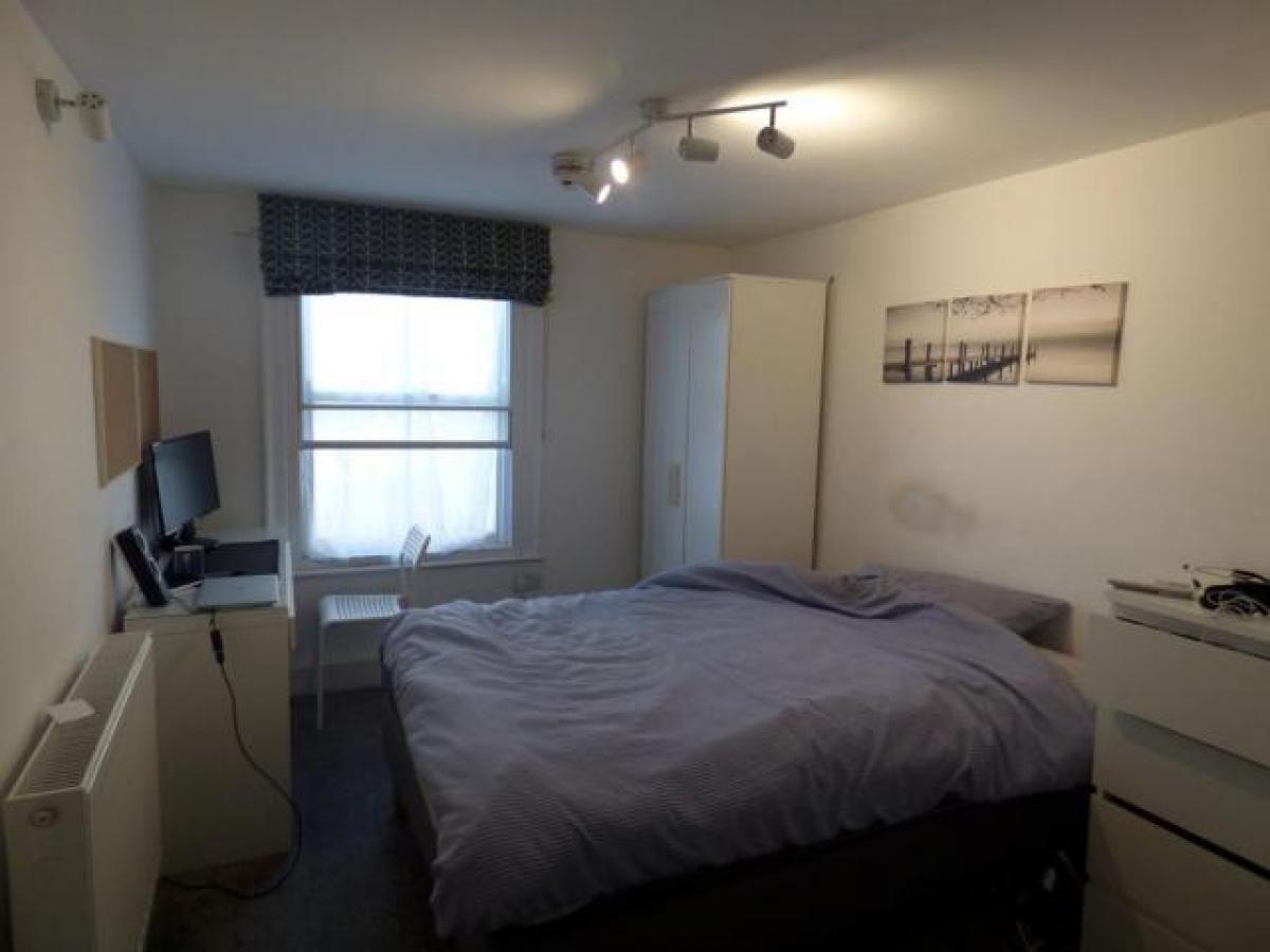 Picture of Apartment For Rent in Buckingham, Buckinghamshire, United Kingdom