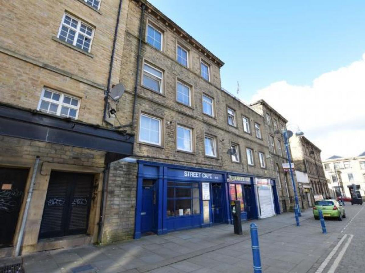 Picture of Apartment For Rent in Huddersfield, West Yorkshire, United Kingdom