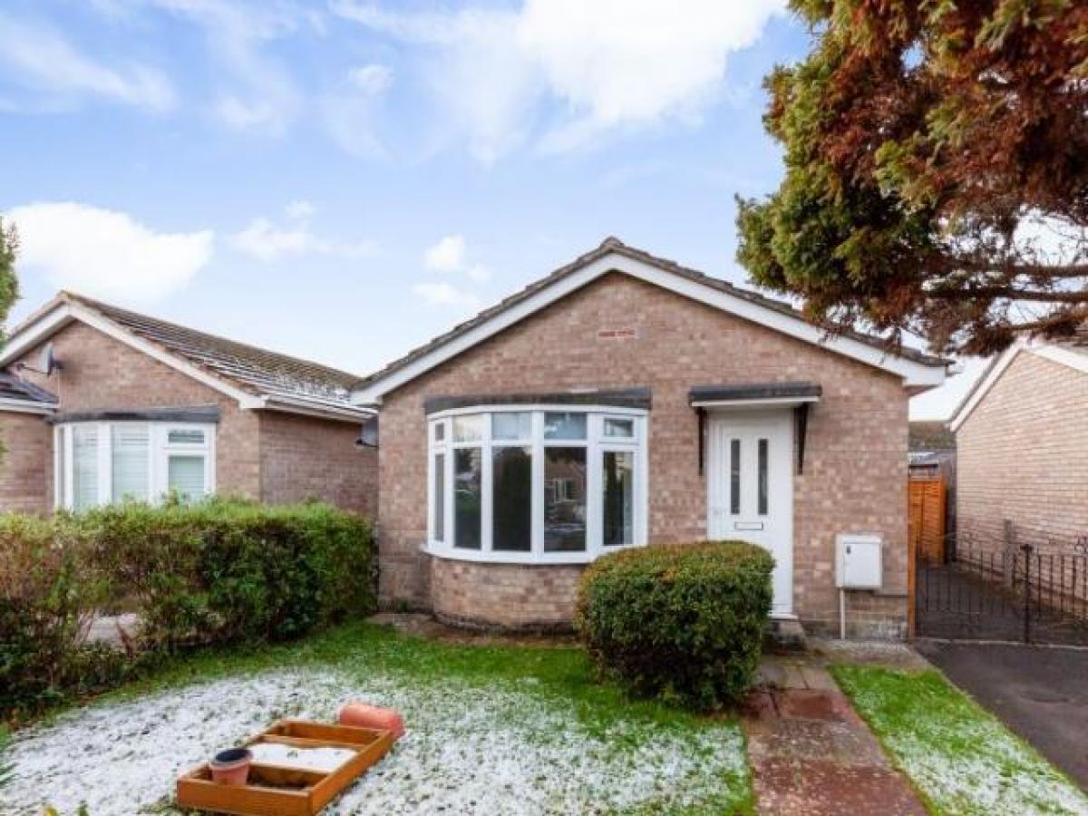 Picture of Bungalow For Rent in Bicester, Oxfordshire, United Kingdom