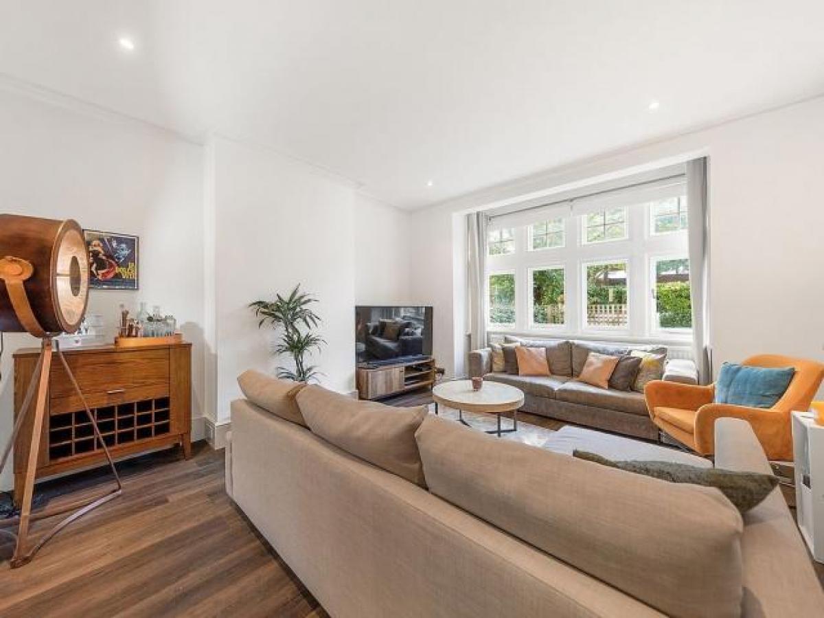 Picture of Apartment For Rent in Richmond, Greater London, United Kingdom