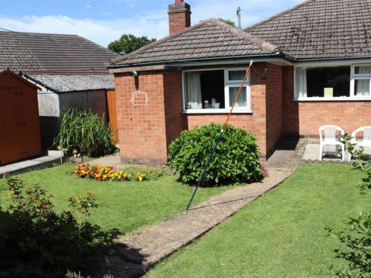 Picture of Bungalow For Rent in Bedworth, Warwickshire, United Kingdom