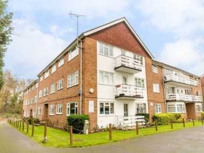Apartment For Rent in Surbiton, United Kingdom