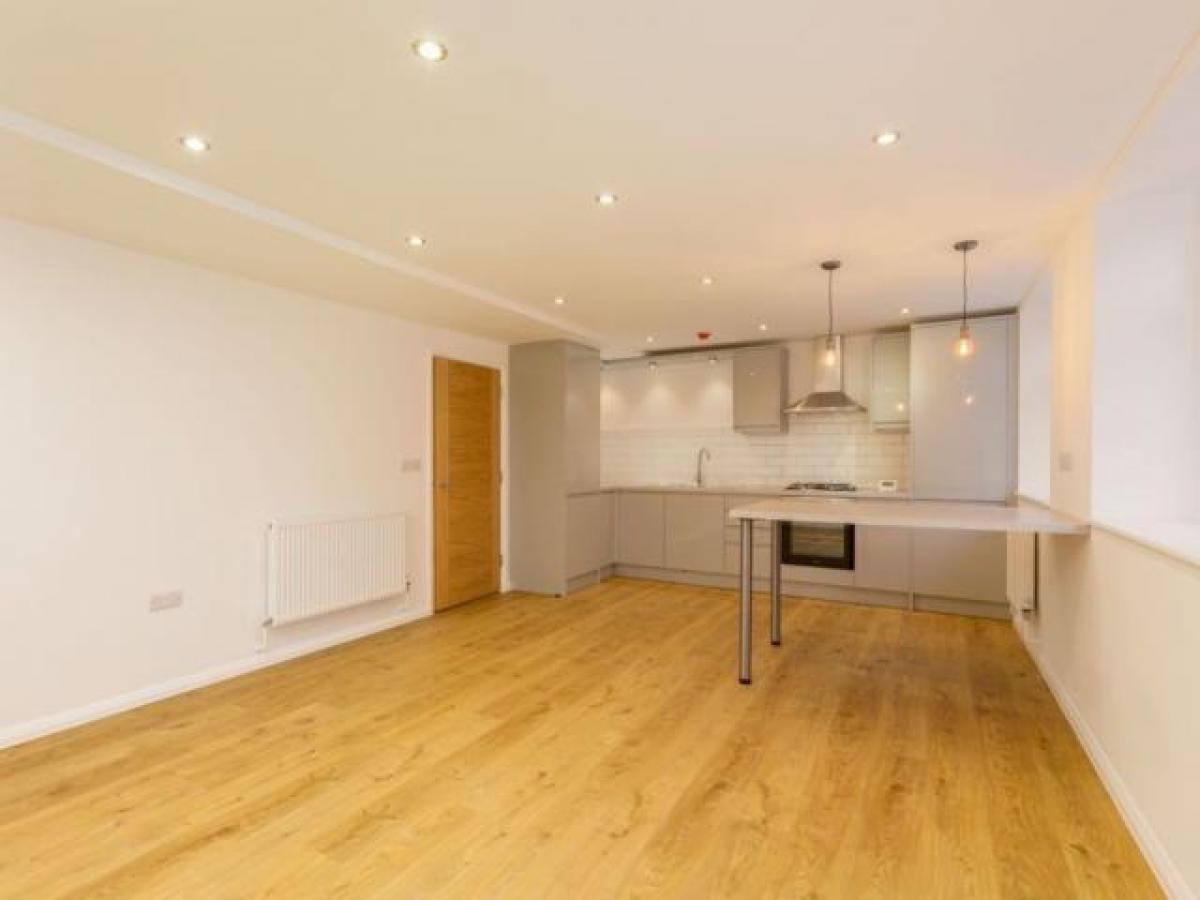 Picture of Apartment For Rent in Sevenoaks, Kent, United Kingdom