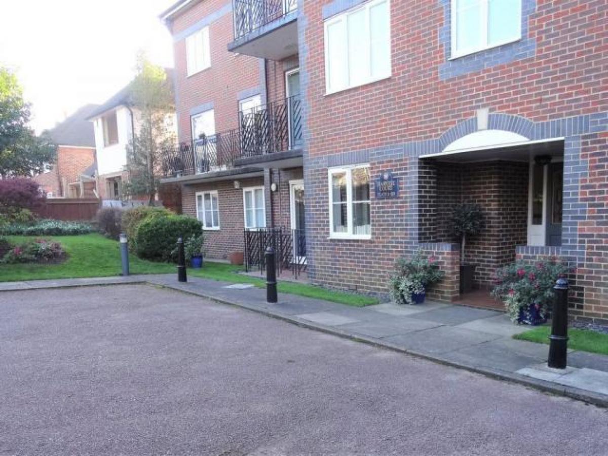 Picture of Apartment For Rent in Beckenham, Greater London, United Kingdom