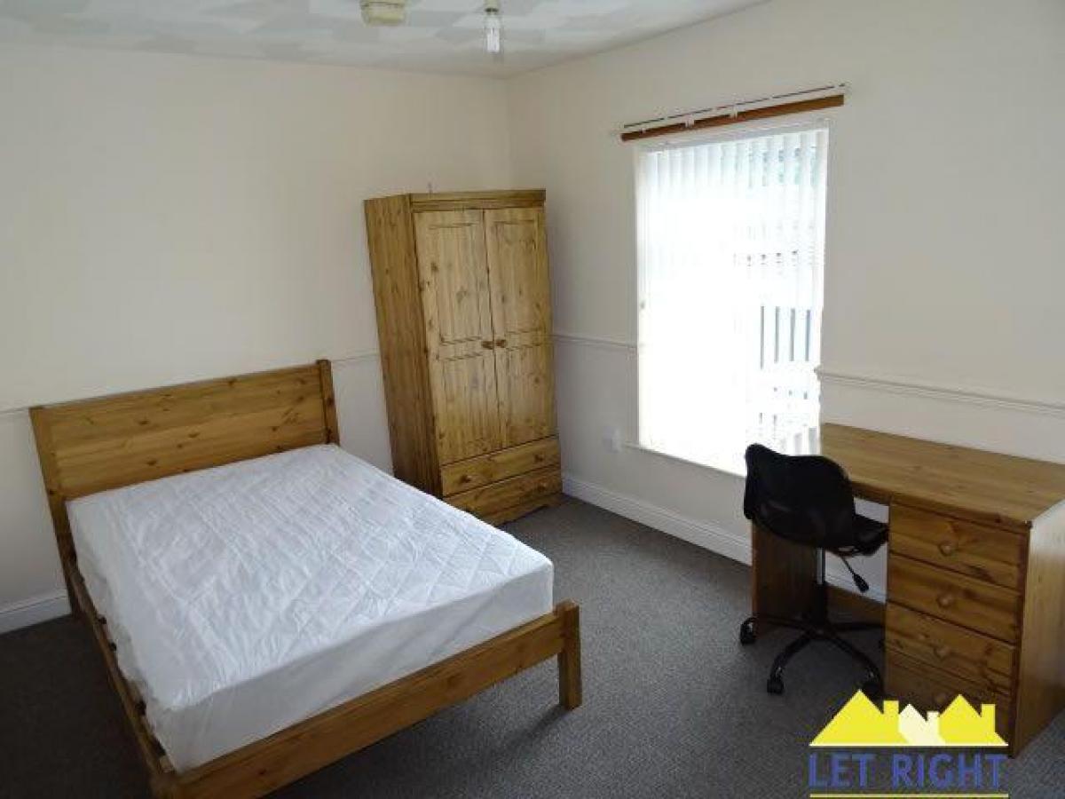 Picture of Home For Rent in Pontypridd, Mid Glamorgan, United Kingdom