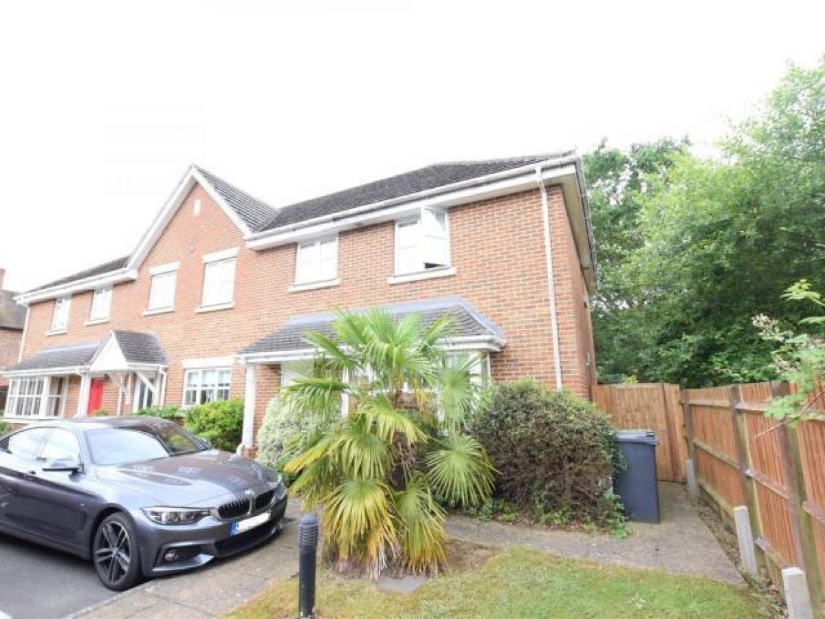 Picture of Home For Rent in Camberley, Surrey, United Kingdom