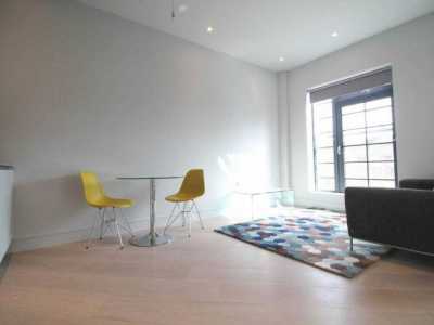 Apartment For Rent in Brentford, United Kingdom