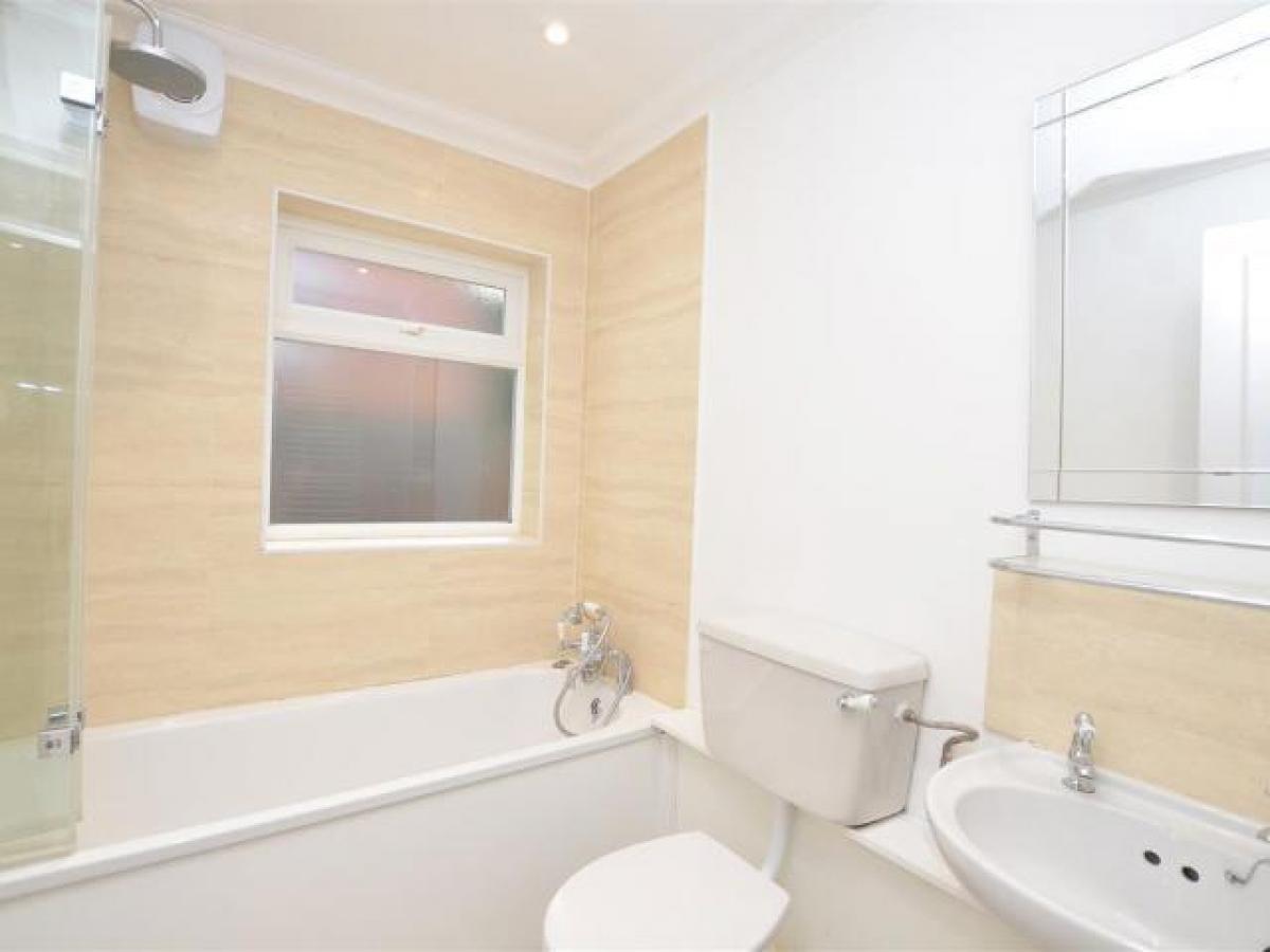 Picture of Apartment For Rent in Kingston upon Thames, Greater London, United Kingdom