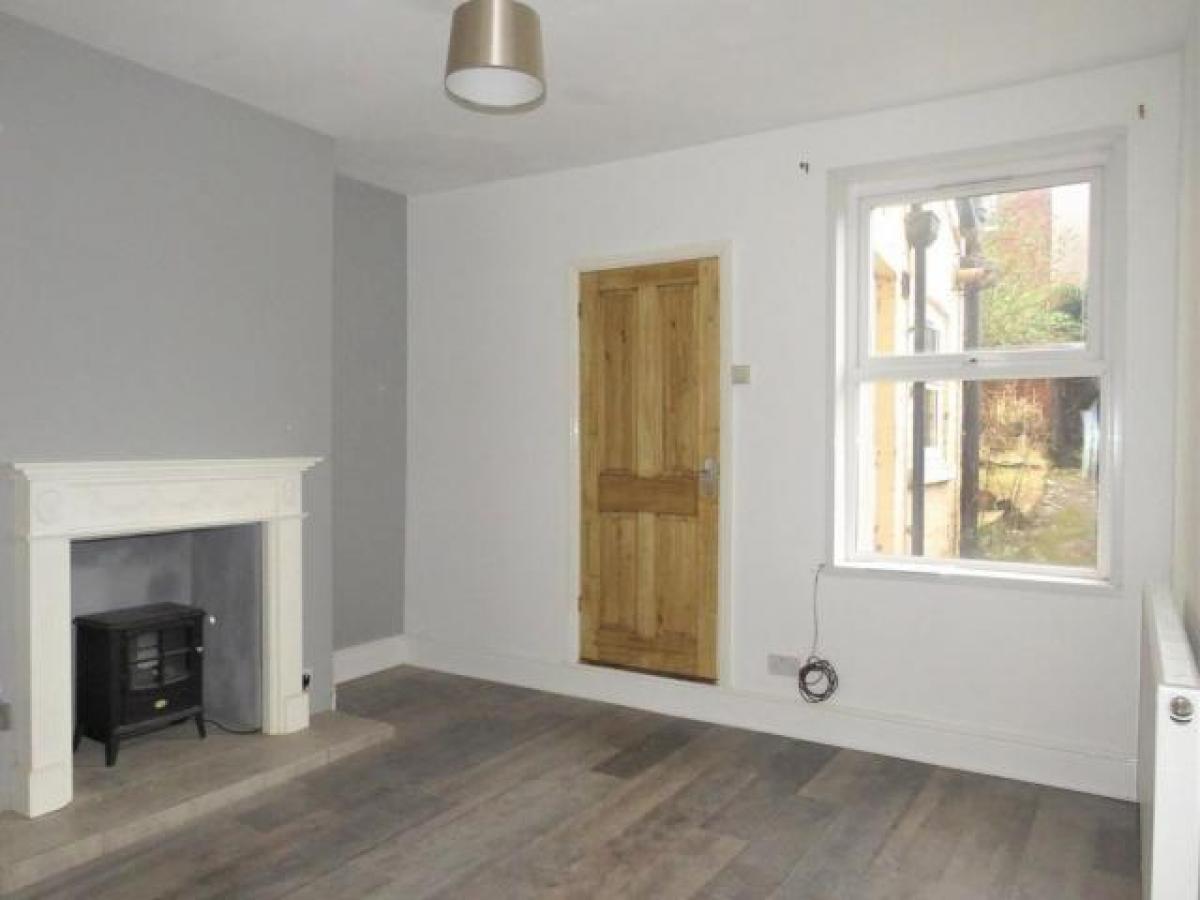 Picture of Home For Rent in Chesterfield, Derbyshire, United Kingdom