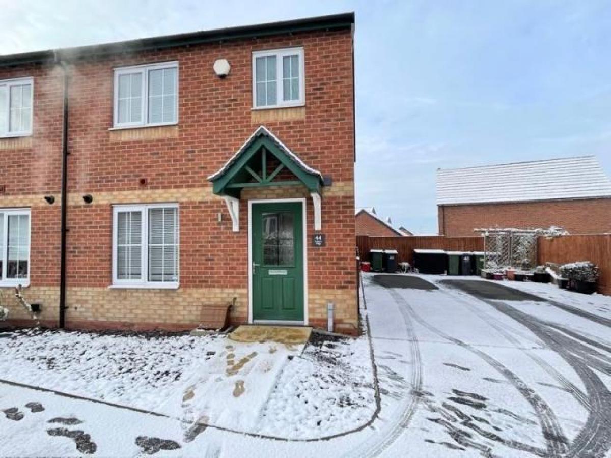 Picture of Home For Rent in Swadlincote, Derbyshire, United Kingdom