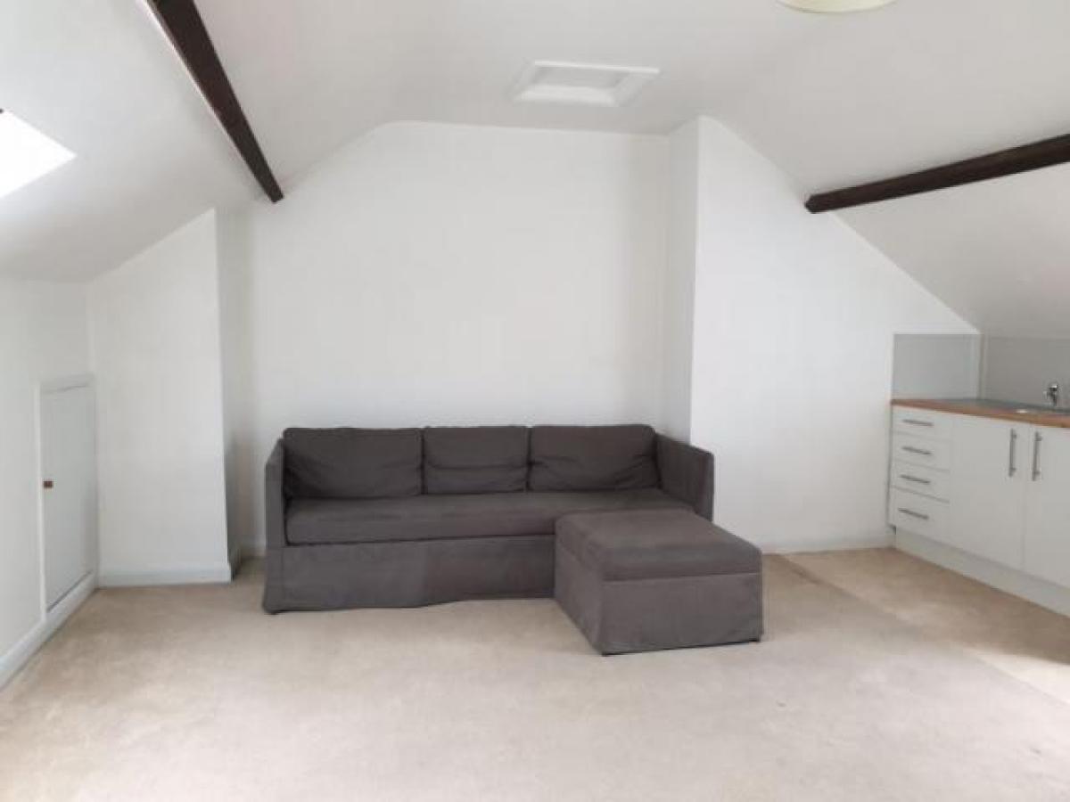 Picture of Apartment For Rent in Farnborough, Hampshire, United Kingdom