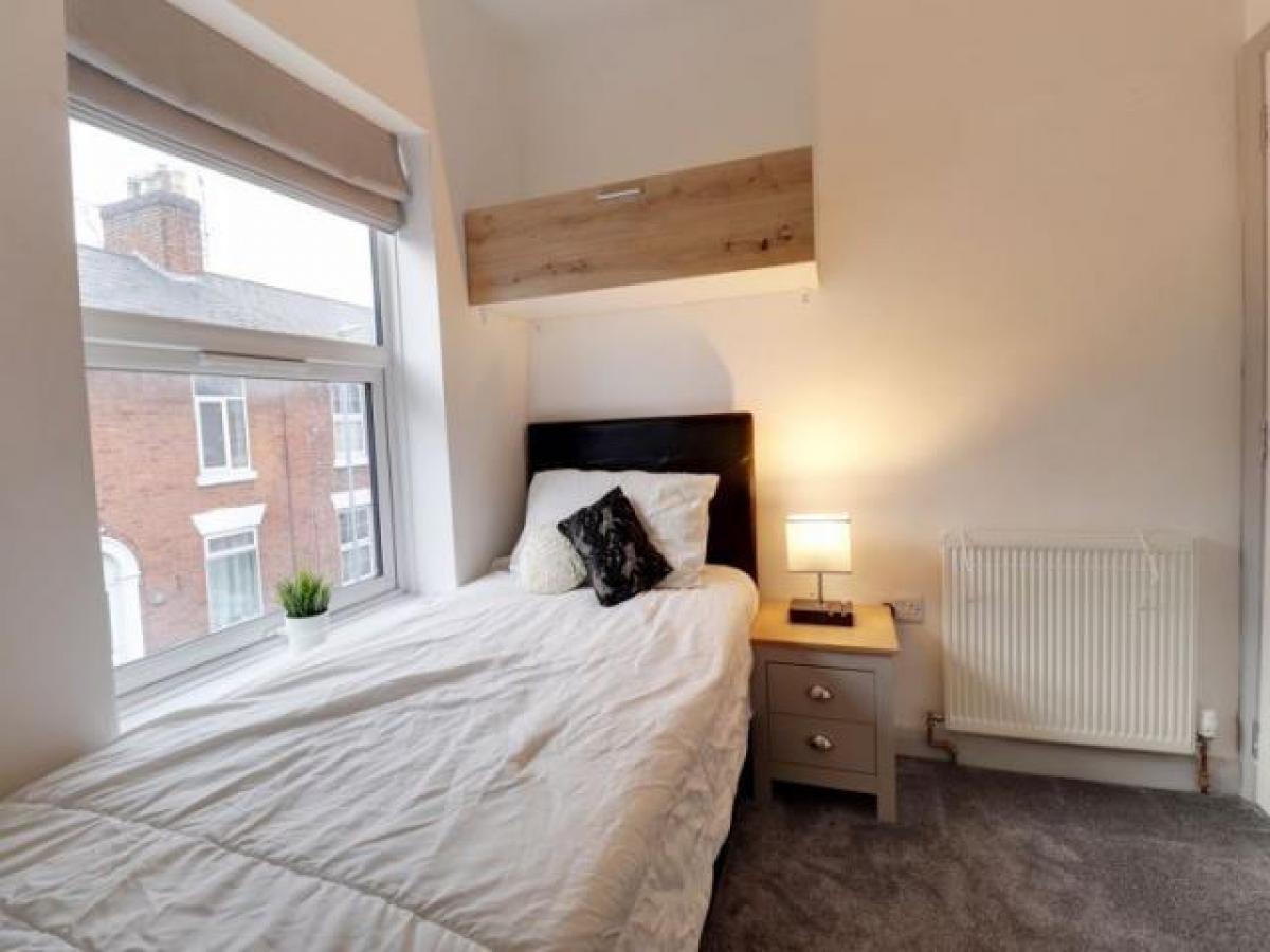 Picture of Apartment For Rent in Stafford, Staffordshire, United Kingdom