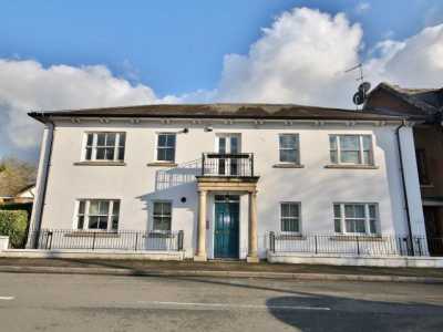 Apartment For Rent in Woking, United Kingdom