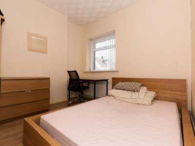 Home For Rent in Pontypridd, United Kingdom
