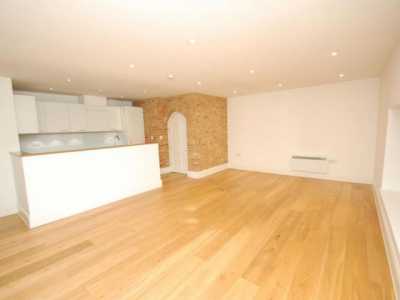 Apartment For Rent in Brentwood, United Kingdom