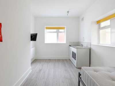 Apartment For Rent in Worthing, United Kingdom