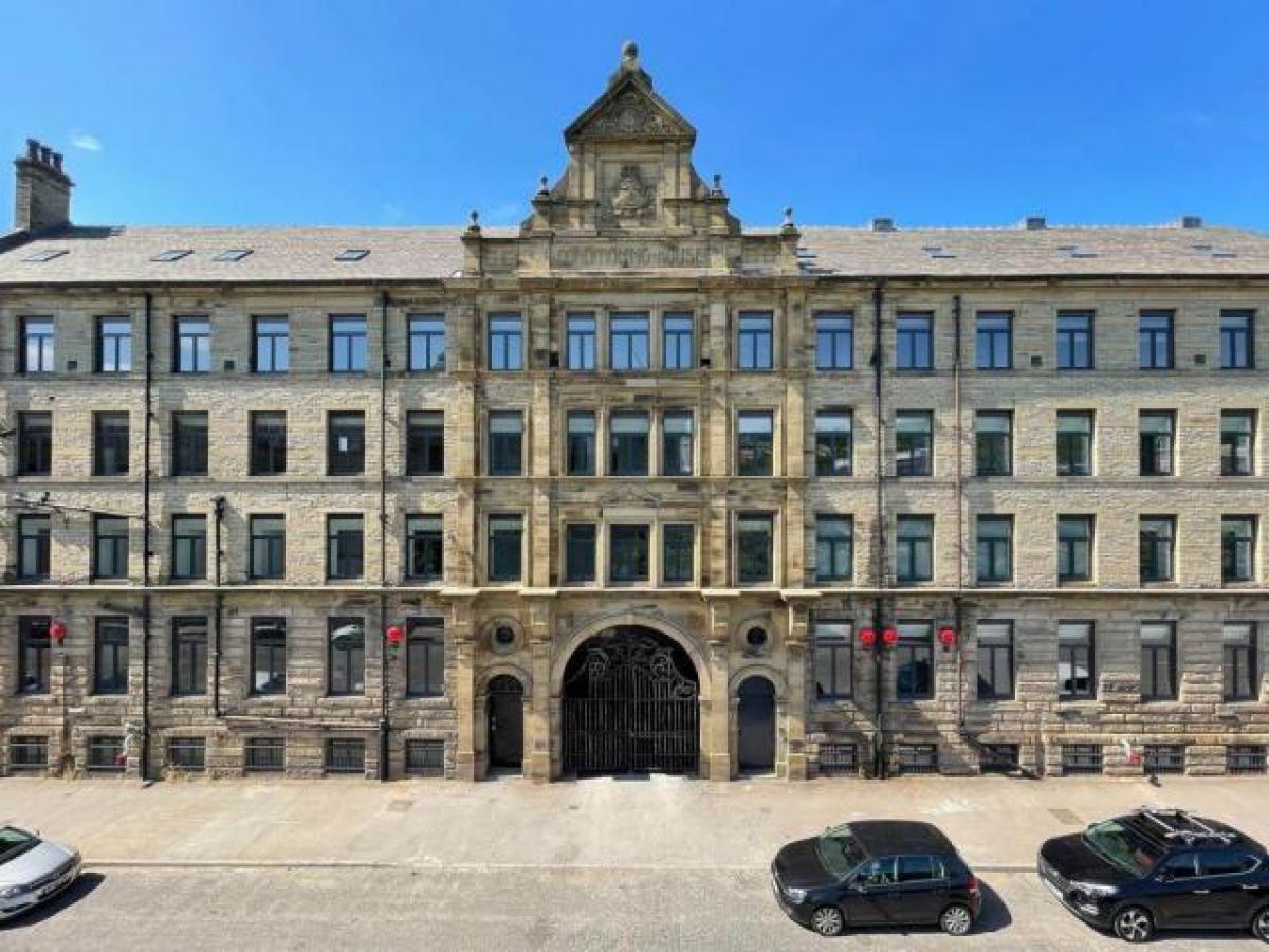 Picture of Apartment For Rent in Bradford, West Yorkshire, United Kingdom
