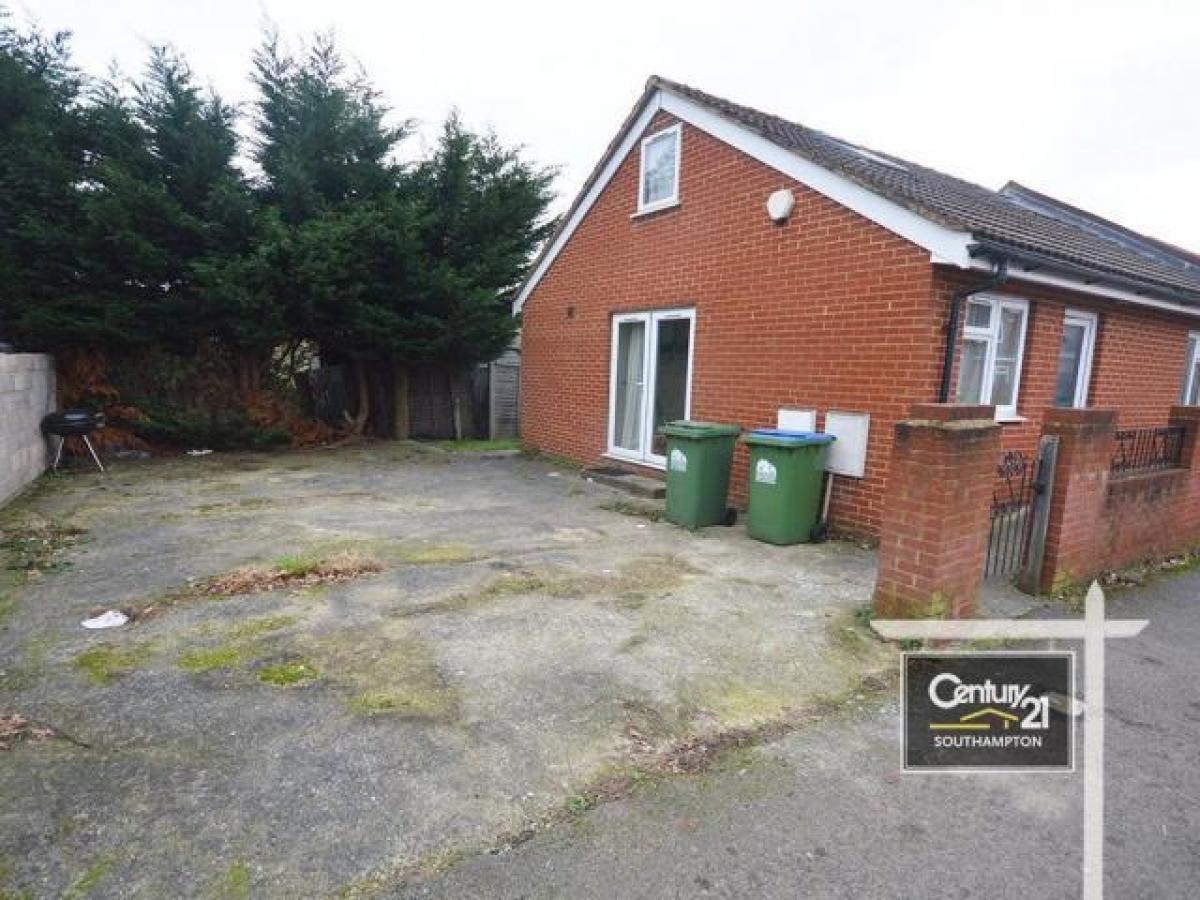 Picture of Bungalow For Rent in Southampton, Hampshire, United Kingdom