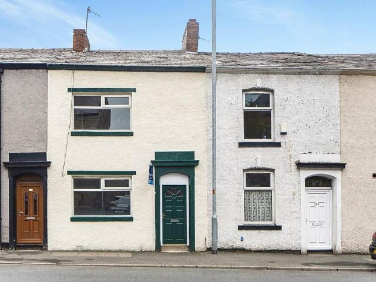 Picture of Home For Rent in Darwen, Lancashire, United Kingdom