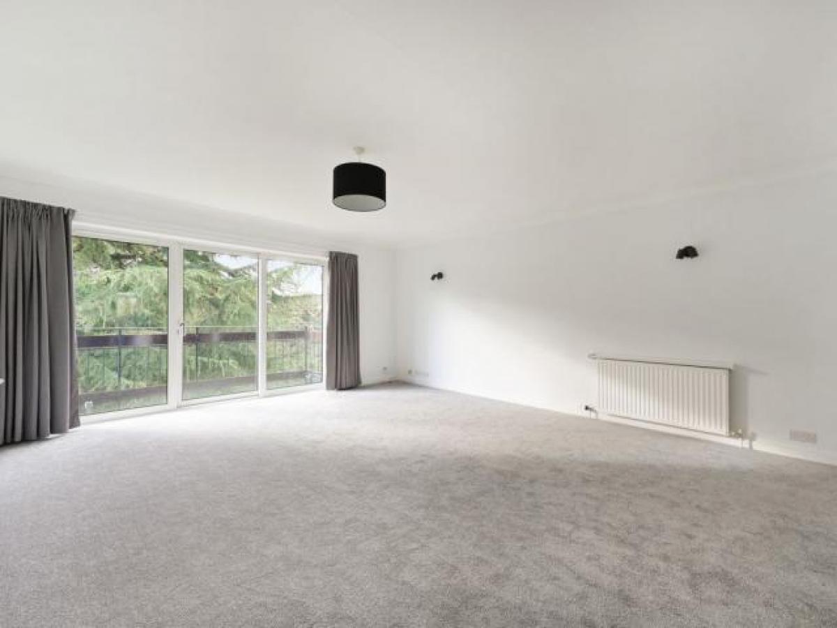 Picture of Apartment For Rent in Surbiton, Greater London, United Kingdom