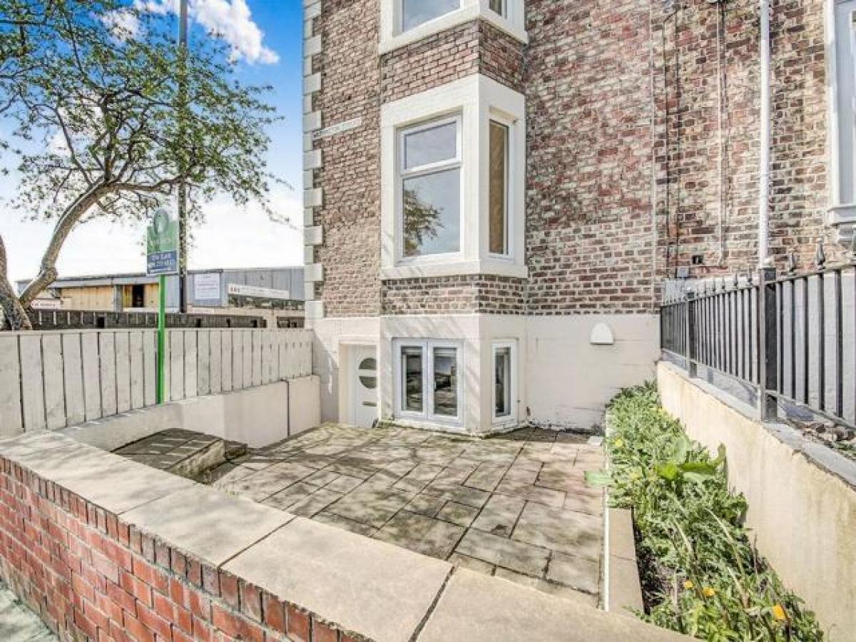 Picture of Apartment For Rent in North Shields, Tyne and Wear, United Kingdom