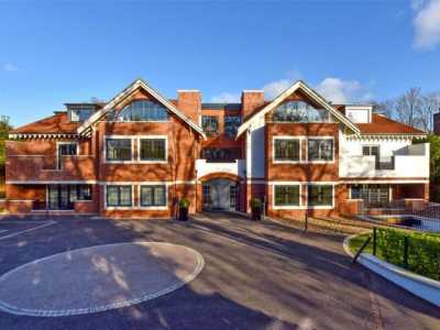 Apartment For Rent in Beaconsfield, United Kingdom