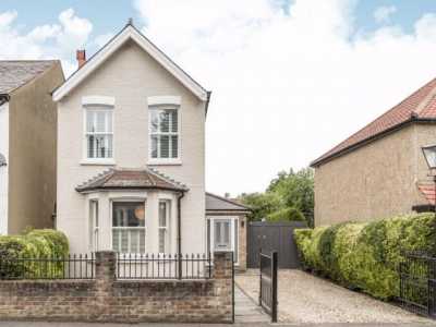 Home For Rent in Surbiton, United Kingdom