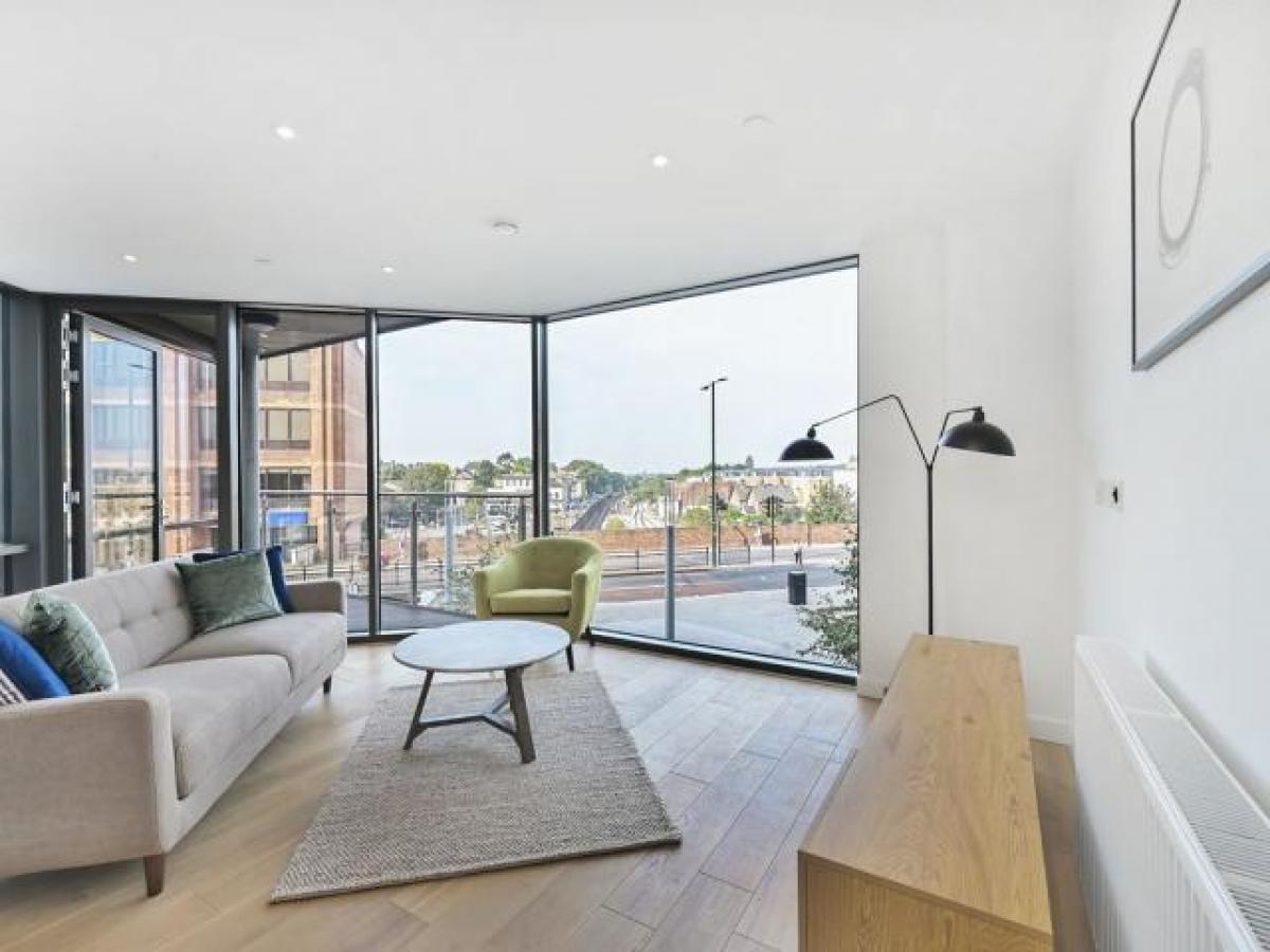 Picture of Apartment For Rent in Twickenham, Greater London, United Kingdom