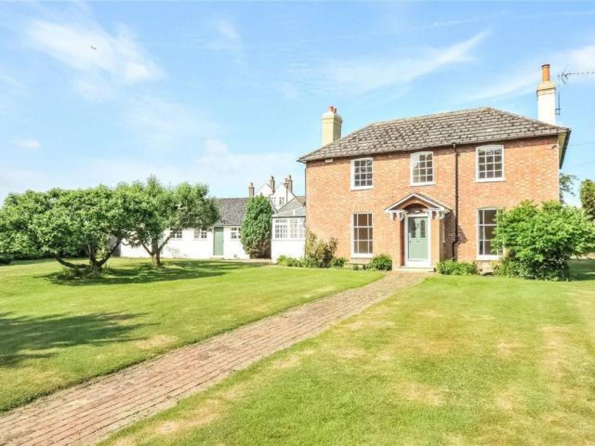 Picture of Home For Rent in Edenbridge, Kent, United Kingdom