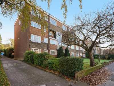 Apartment For Rent in Surbiton, United Kingdom