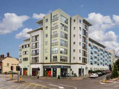 Apartment For Rent in Epsom, United Kingdom
