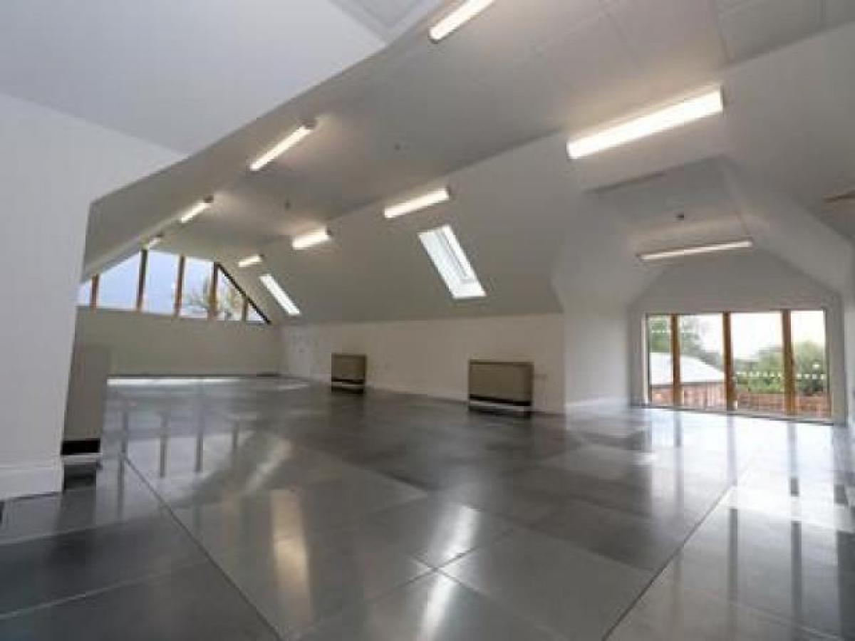 Picture of Office For Rent in Beaconsfield, Buckinghamshire, United Kingdom