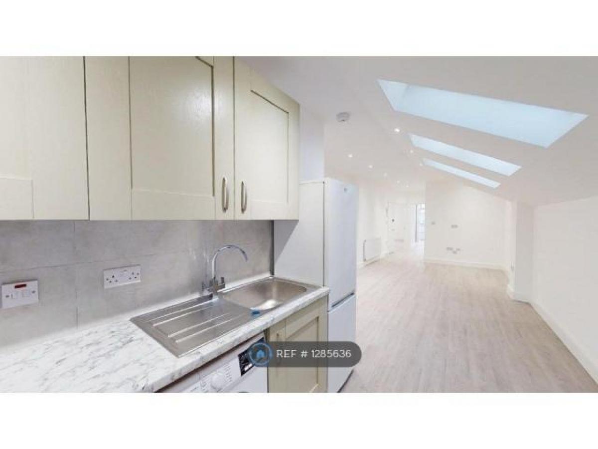 Picture of Apartment For Rent in Wembley, Greater London, United Kingdom