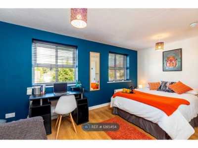 Home For Rent in Egham, United Kingdom