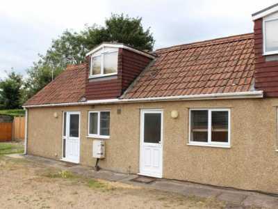 Bungalow For Rent in Egham, United Kingdom