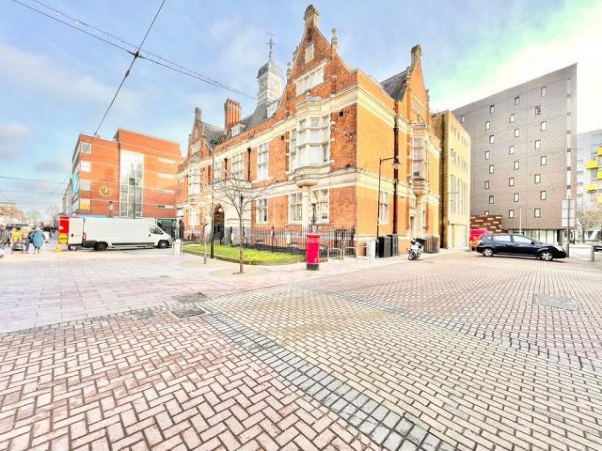 Picture of Apartment For Rent in Barking, Greater London, United Kingdom
