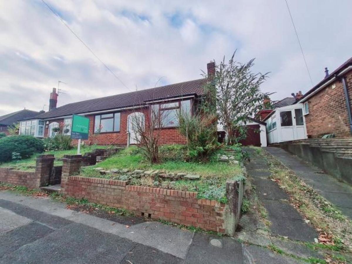Picture of Bungalow For Rent in Manchester, Greater Manchester, United Kingdom