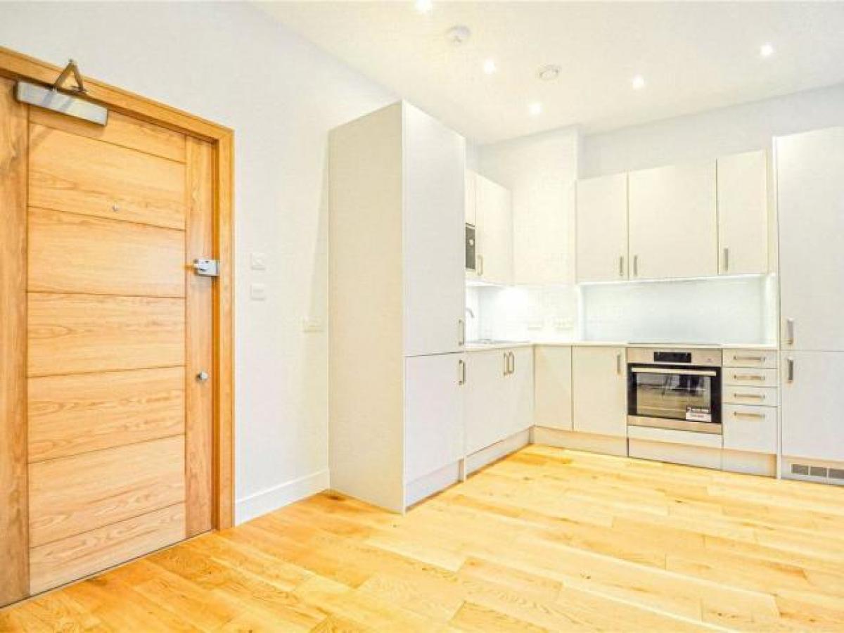 Picture of Apartment For Rent in Feltham, Northern Ireland, United Kingdom