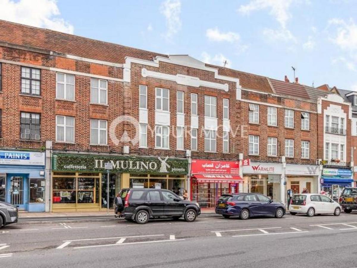 Picture of Apartment For Rent in Surbiton, Greater London, United Kingdom