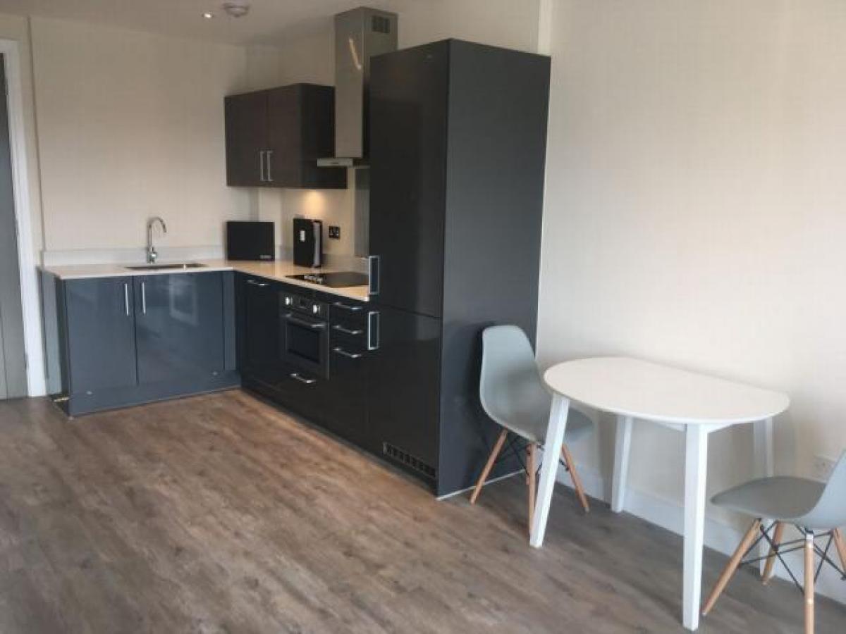 Picture of Apartment For Rent in Gillingham, Dorset, United Kingdom