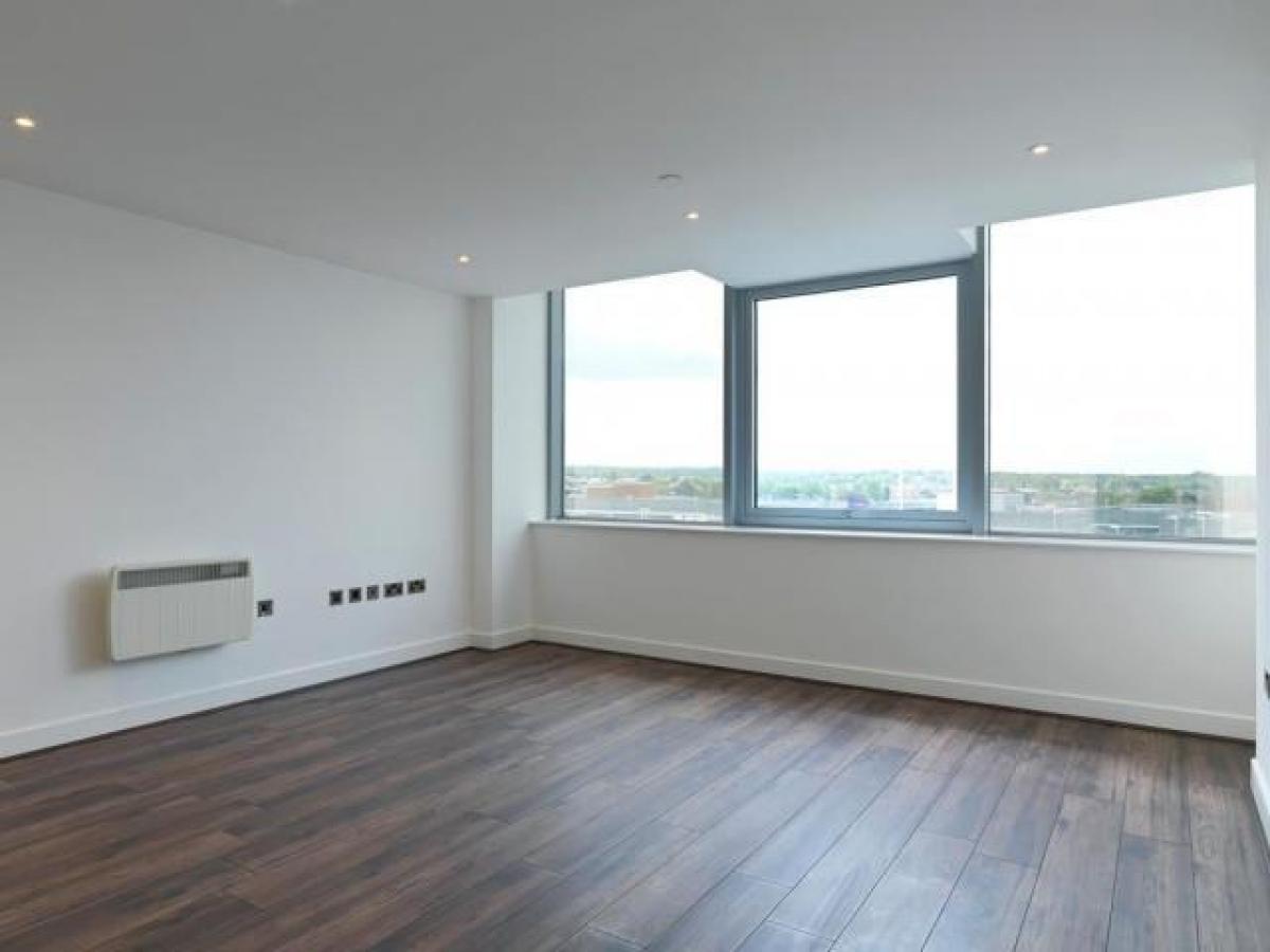 Picture of Apartment For Rent in Basingstoke, Hampshire, United Kingdom