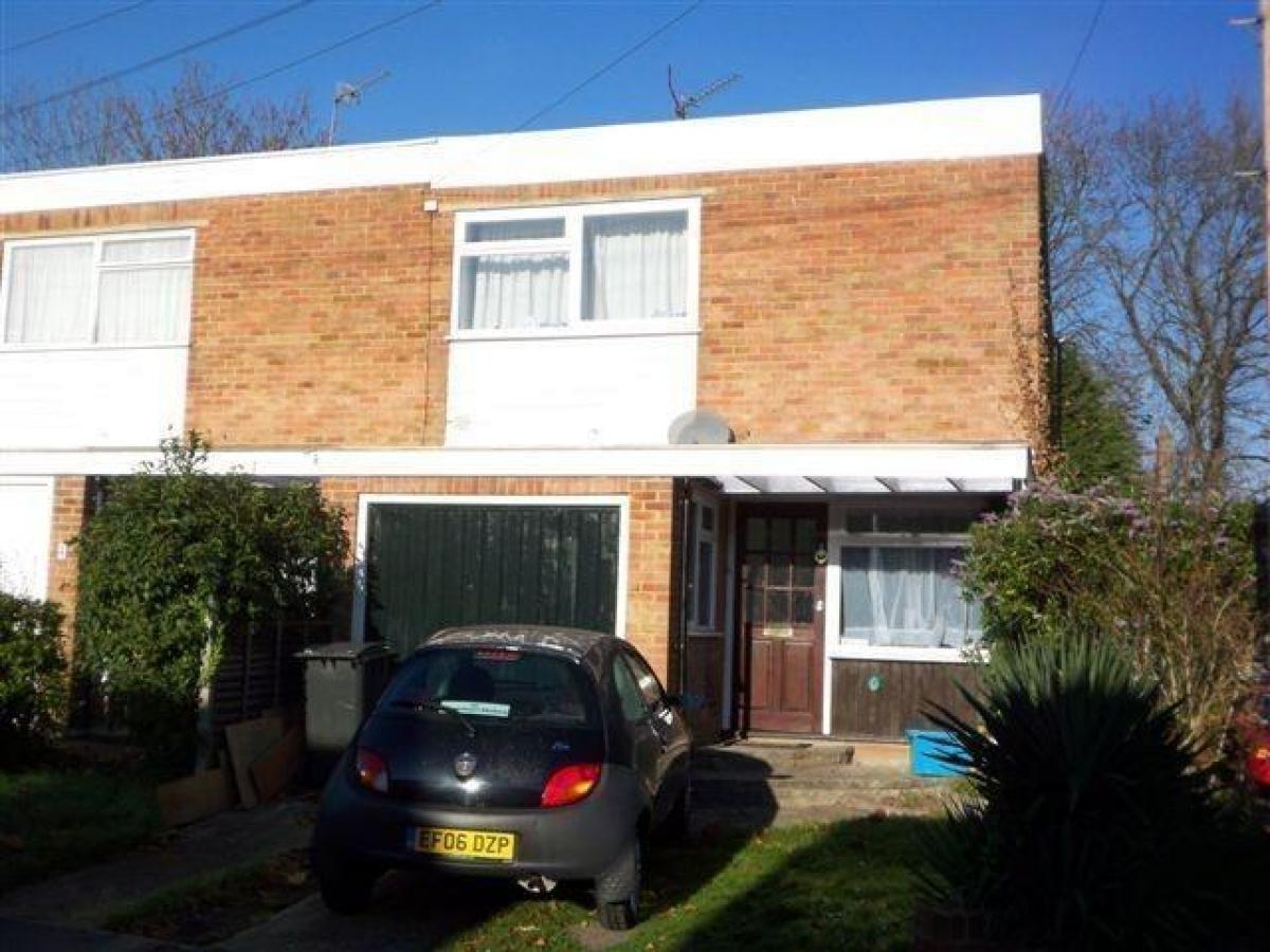 Picture of Home For Rent in Egham, Surrey, United Kingdom