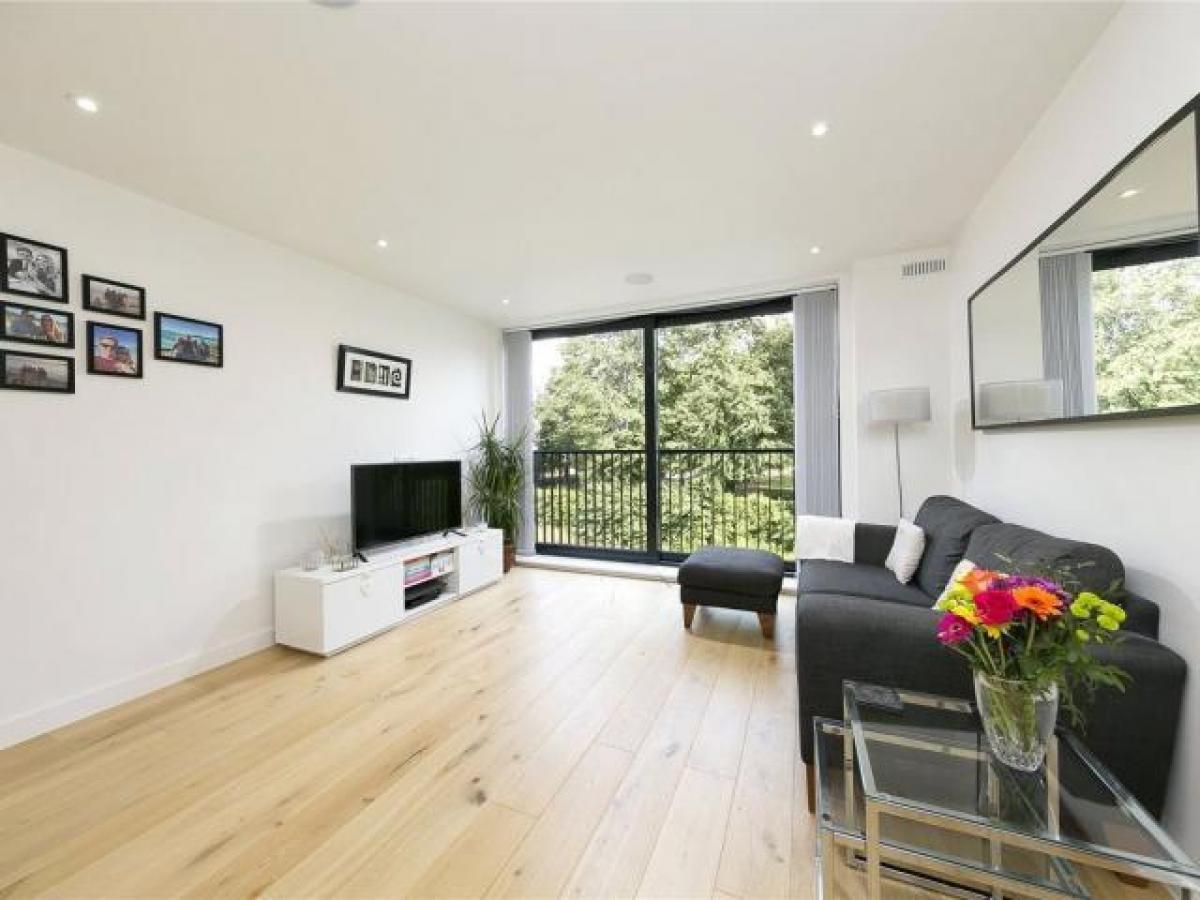 Picture of Apartment For Rent in Richmond, Greater London, United Kingdom