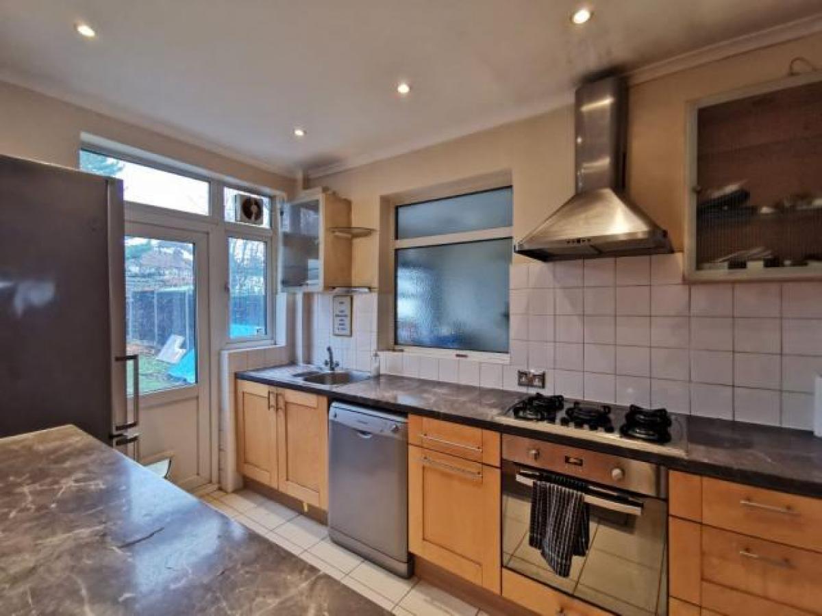 Picture of Home For Rent in Harrow, Greater London, United Kingdom