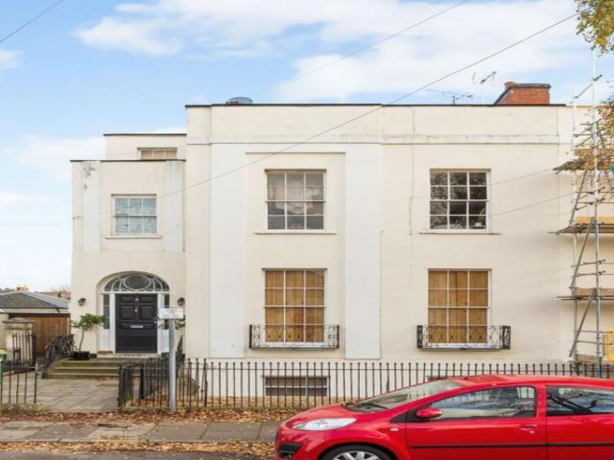 Picture of Apartment For Rent in Cheltenham, Gloucestershire, United Kingdom