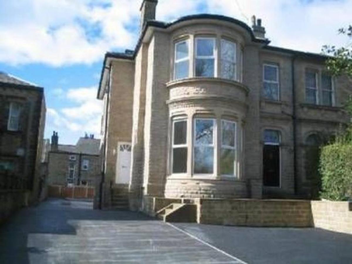 Picture of Apartment For Rent in Huddersfield, West Yorkshire, United Kingdom